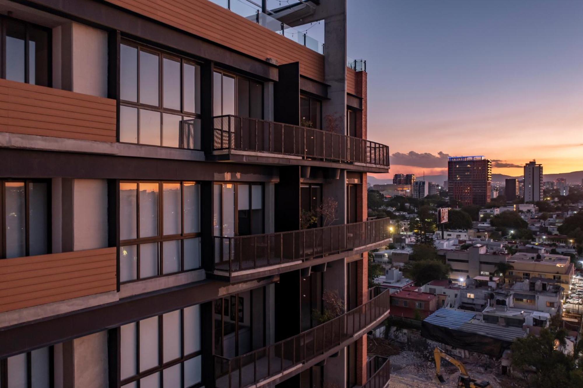 גואדלחארה Galeria Flat Rooftop Pool Witgdl מראה חיצוני תמונה