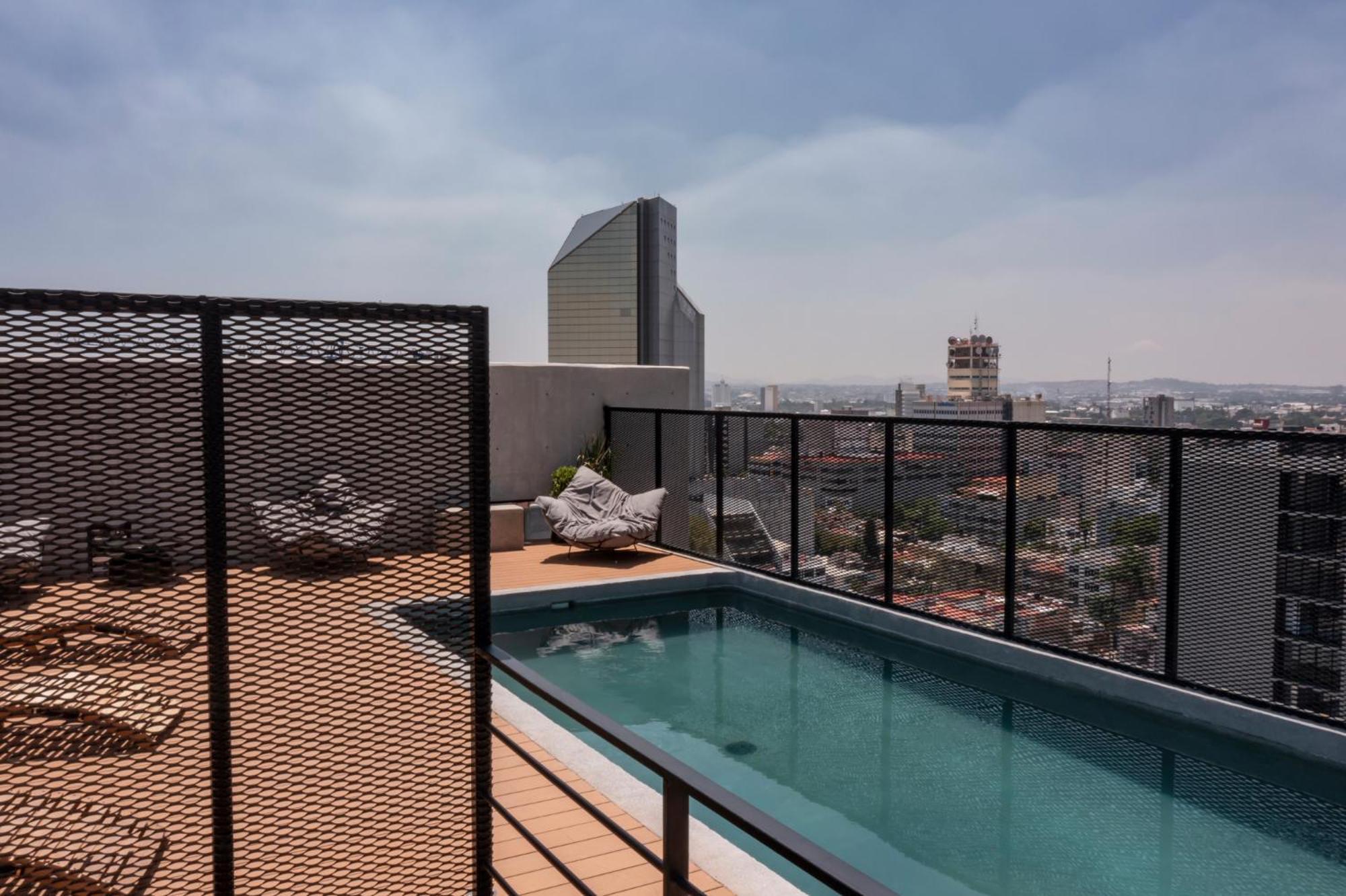 גואדלחארה Galeria Flat Rooftop Pool Witgdl מראה חיצוני תמונה